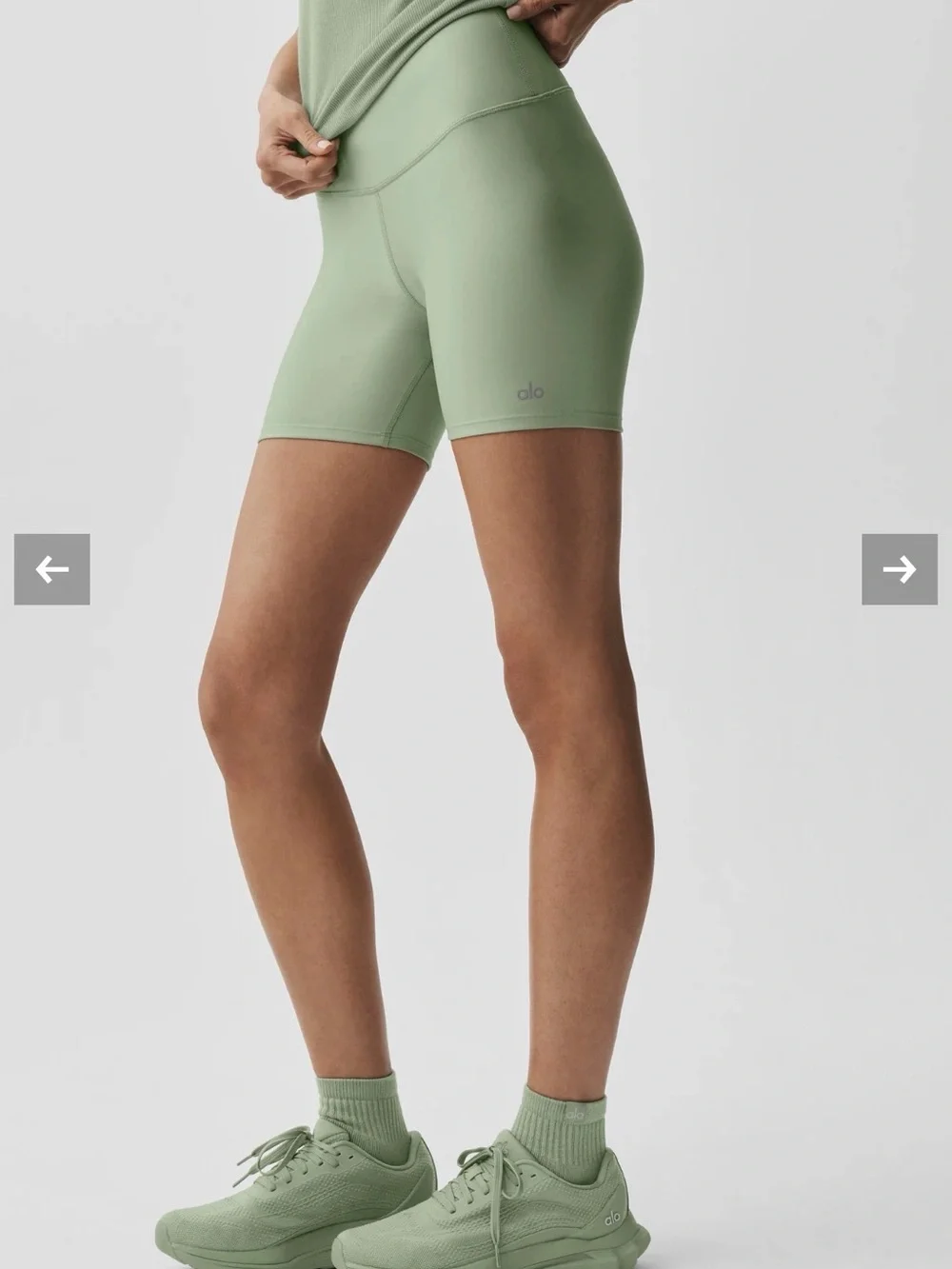ALO Yoga 5” Airlift Energy Short - Limestone XS